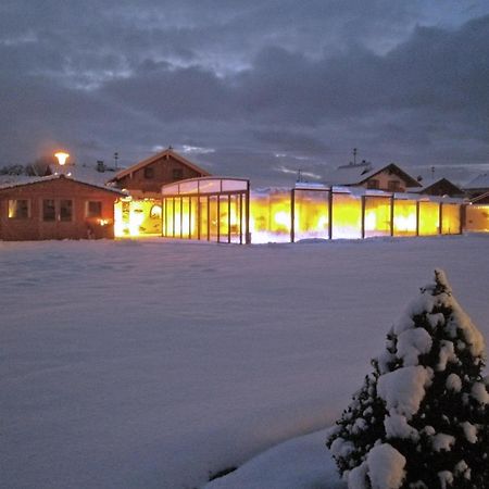 Alluring Holiday Home In Ubersee With Whirlpool Kültér fotó