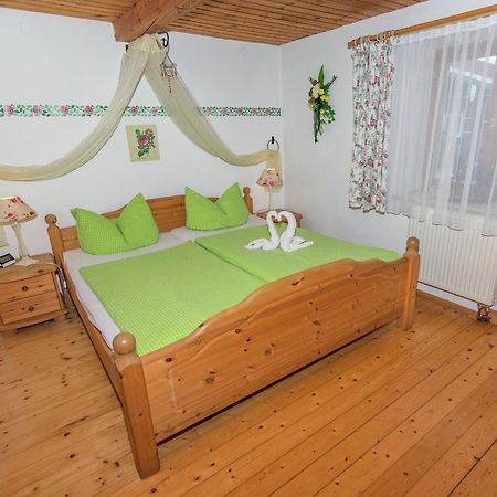 Alluring Holiday Home In Ubersee With Whirlpool Kültér fotó