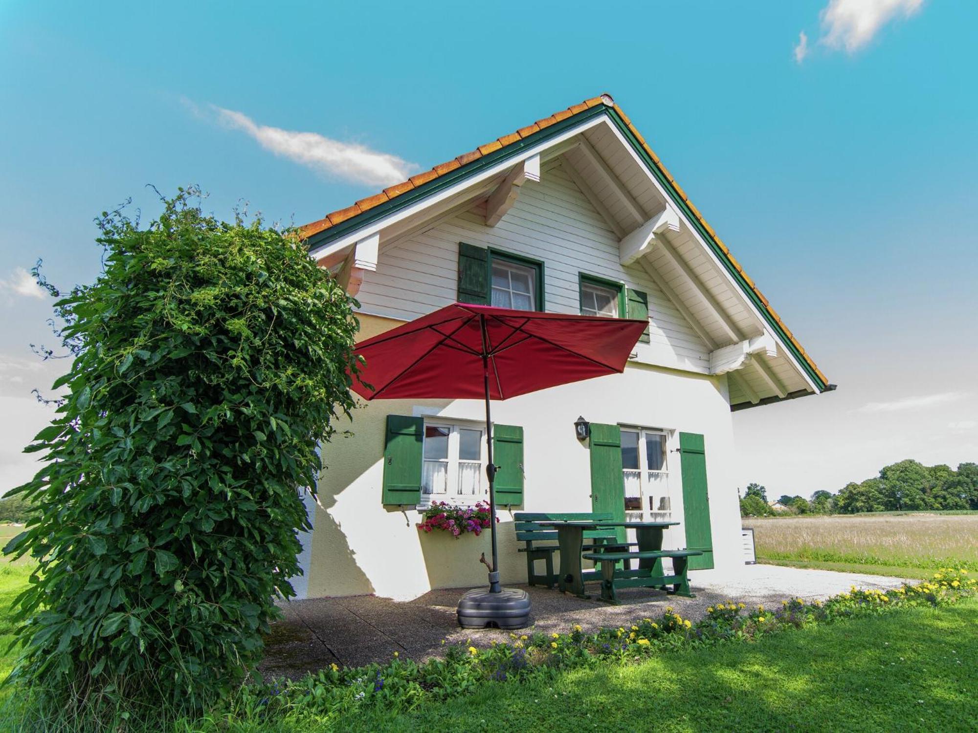Alluring Holiday Home In Ubersee With Whirlpool Kültér fotó