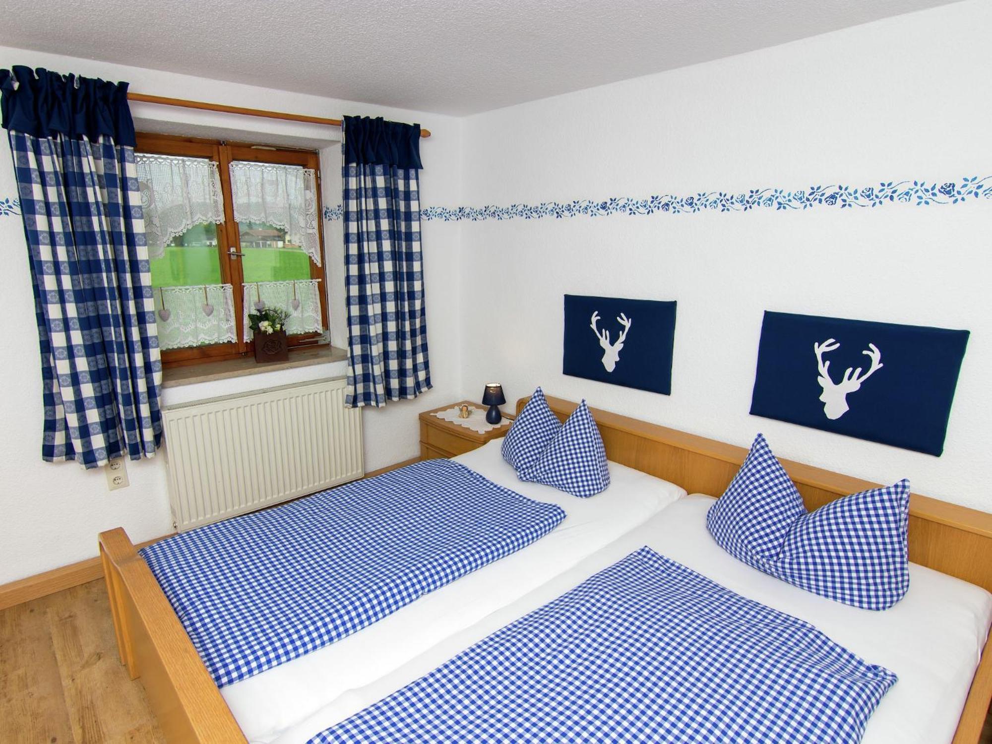 Alluring Holiday Home In Ubersee With Whirlpool Kültér fotó