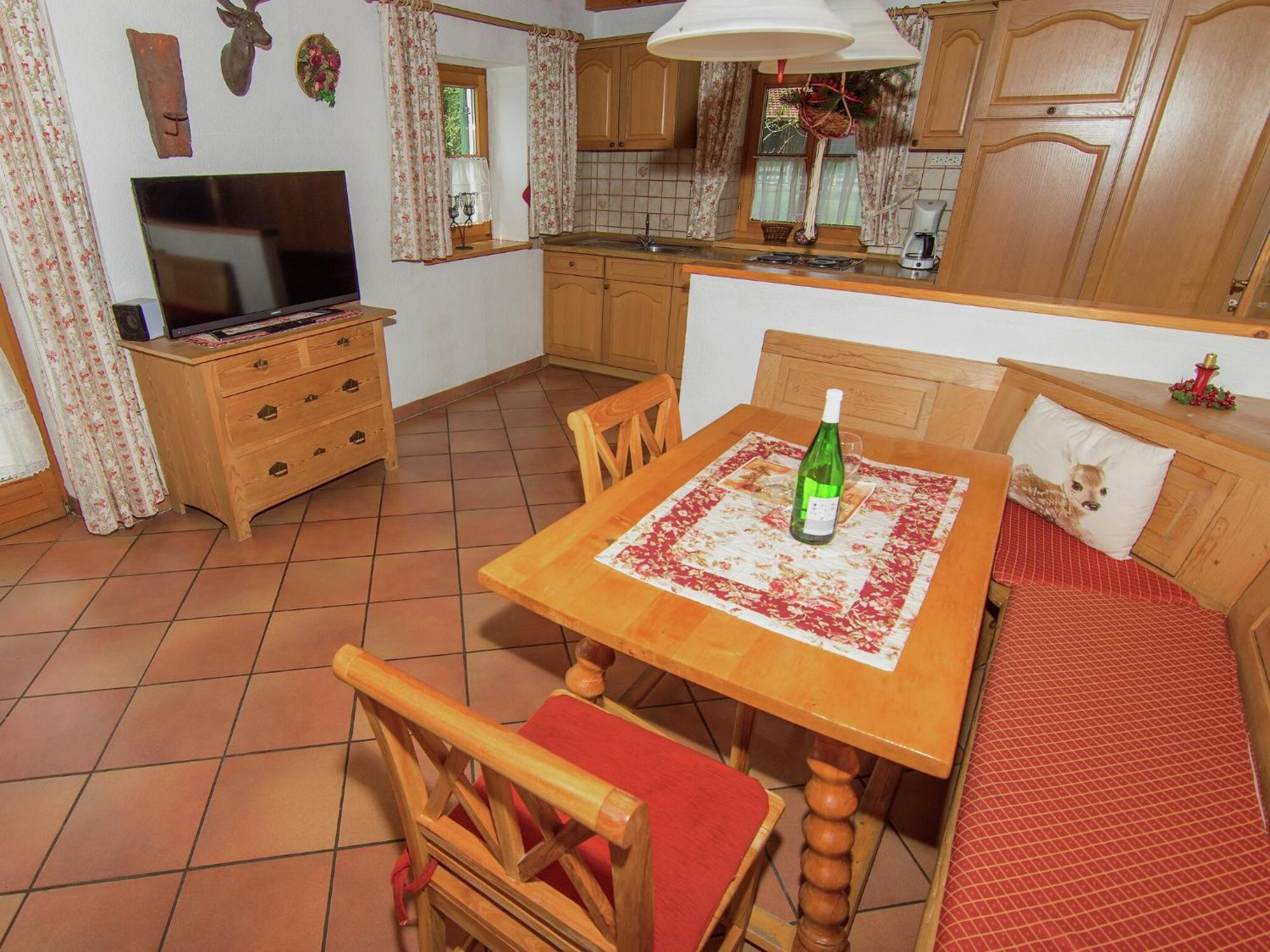 Alluring Holiday Home In Ubersee With Whirlpool Kültér fotó
