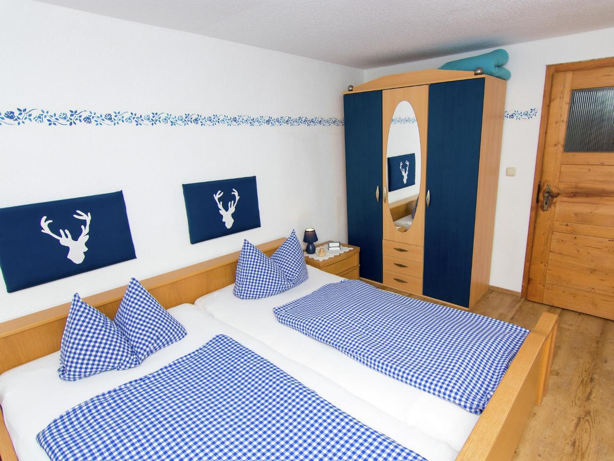 Alluring Holiday Home In Ubersee With Whirlpool Kültér fotó