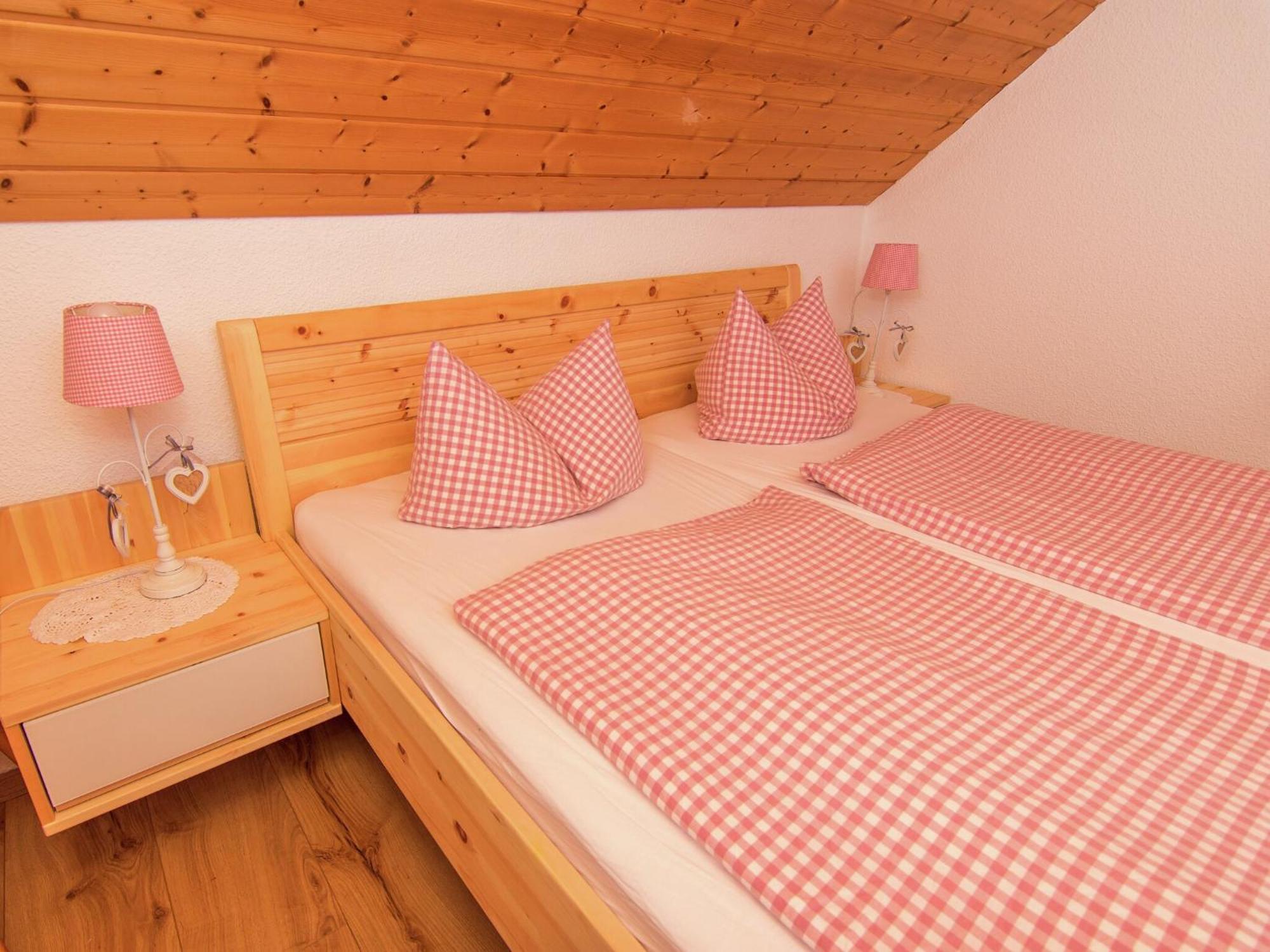 Alluring Holiday Home In Ubersee With Whirlpool Kültér fotó