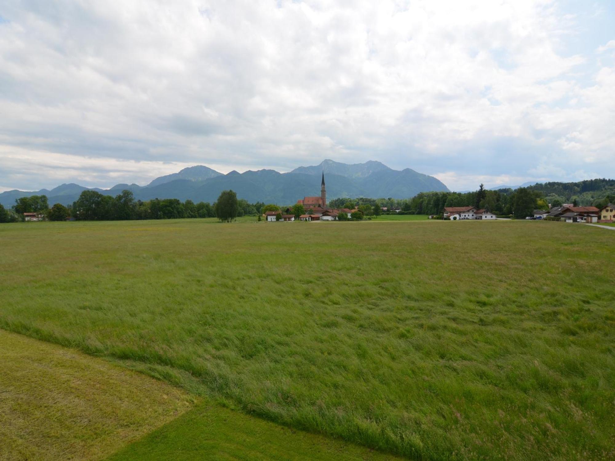 Alluring Holiday Home In Ubersee With Whirlpool Kültér fotó