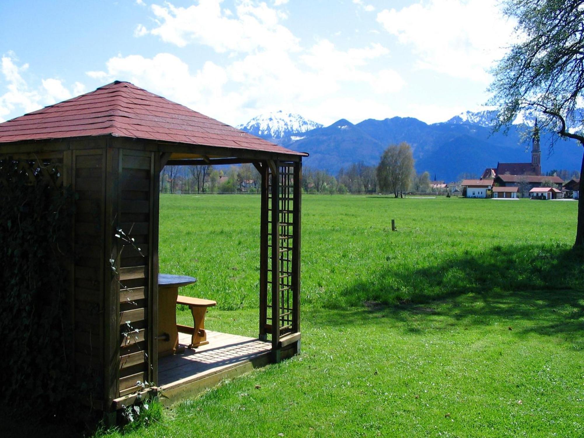 Alluring Holiday Home In Ubersee With Whirlpool Kültér fotó