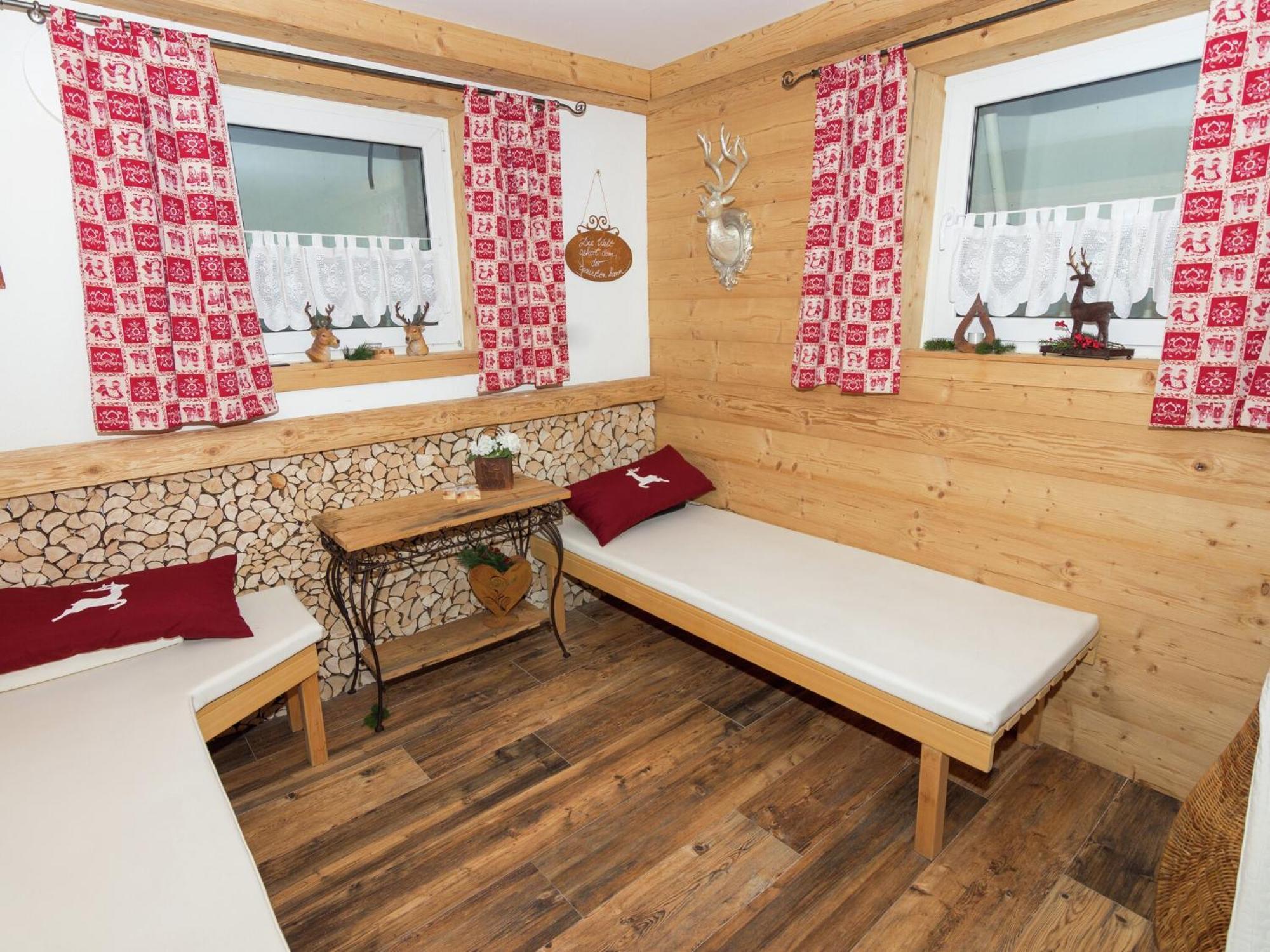 Alluring Holiday Home In Ubersee With Whirlpool Kültér fotó