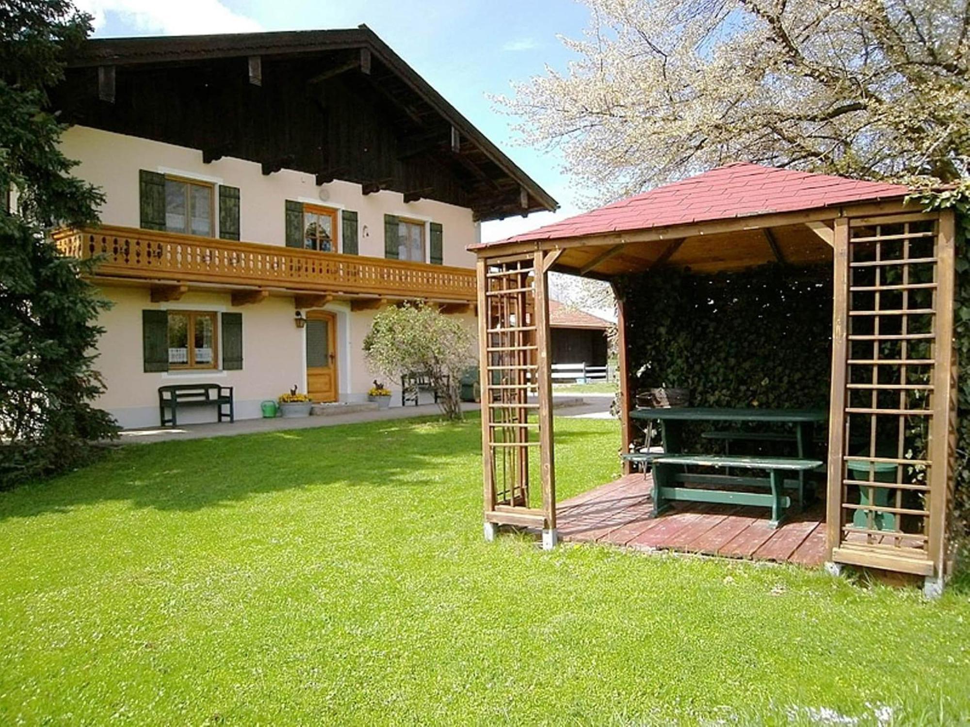 Alluring Holiday Home In Ubersee With Whirlpool Kültér fotó